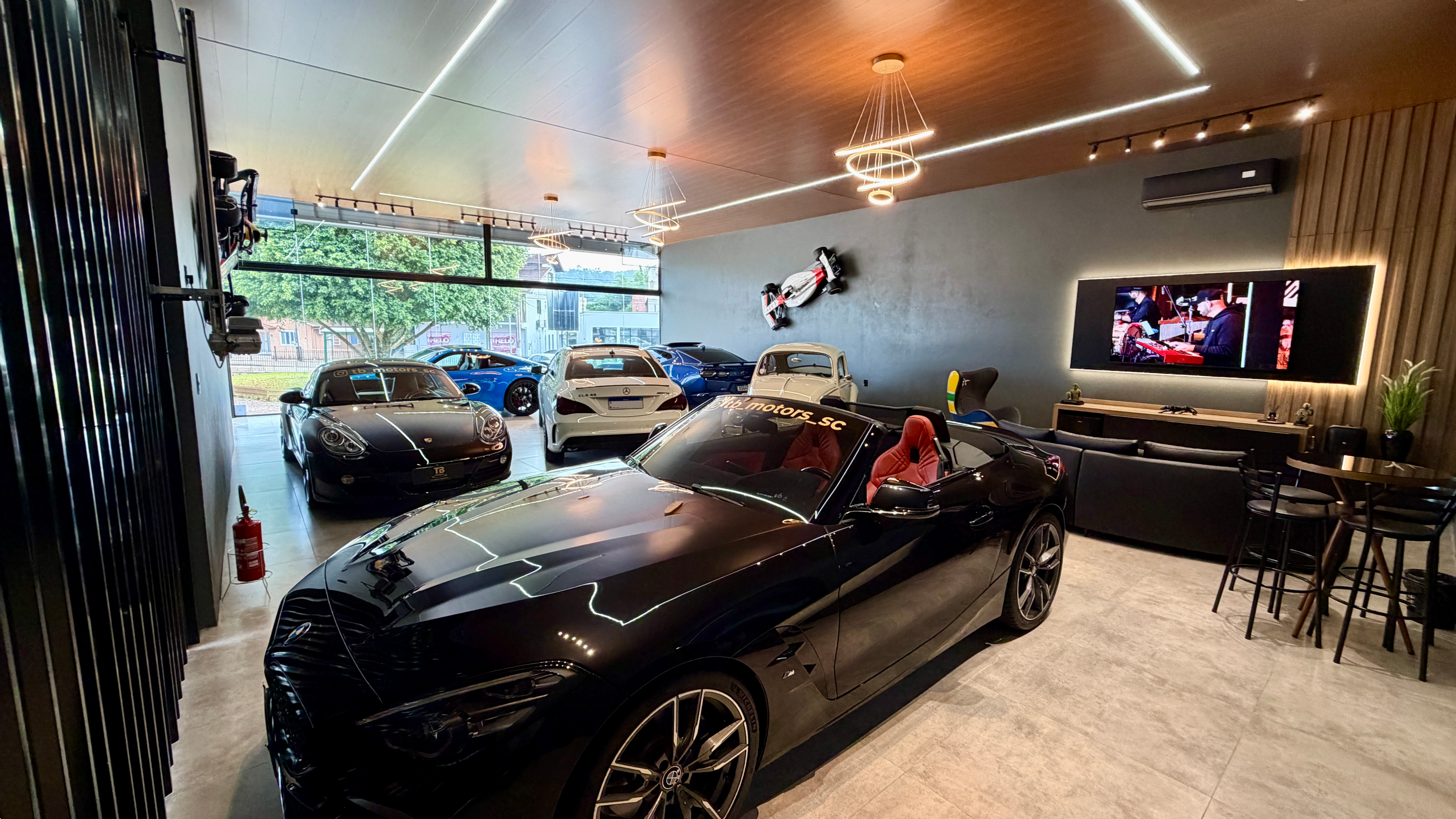 Showroom TB Motors