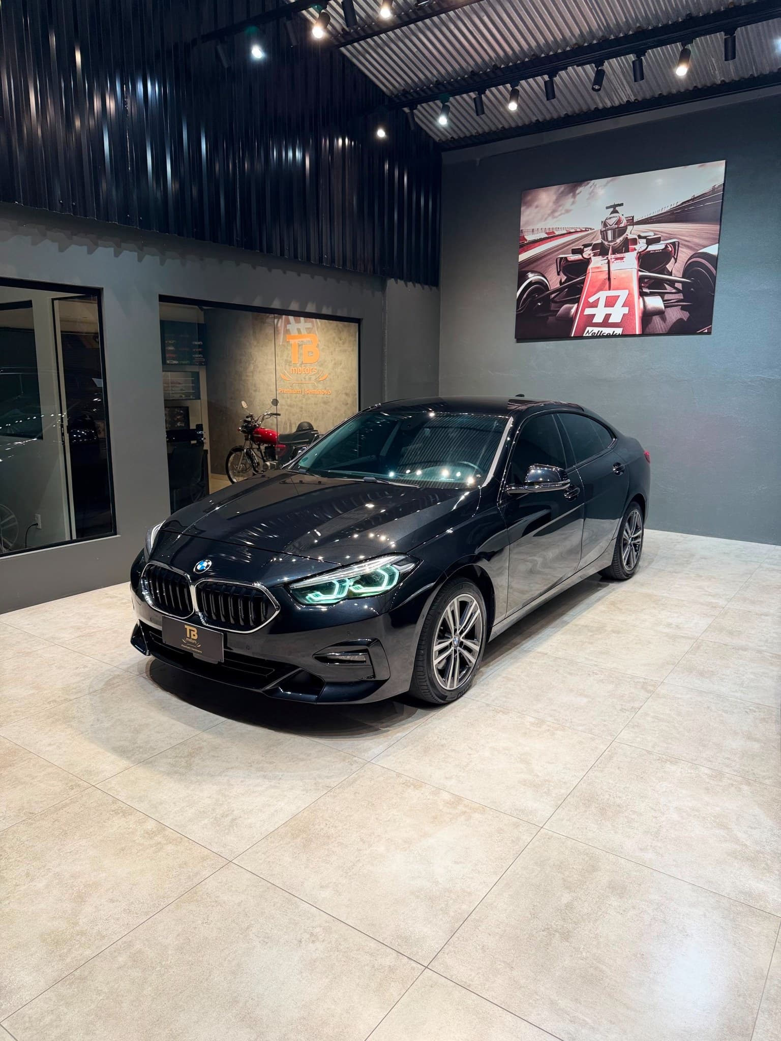 BMW 218i GRAN COUPE PRETA 2021